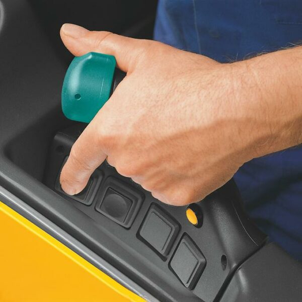 ESE 220 Transpaleta con plataforma/asiento lateral 2,0t - Imagen 3